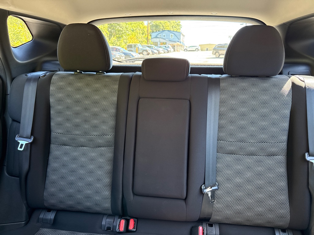 Photo 13 of this NISSAN ROGUE SPORT