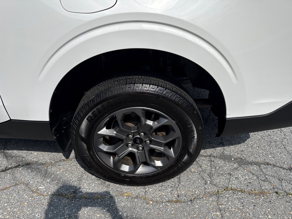 Photo 11 of this FORD MAVERICK