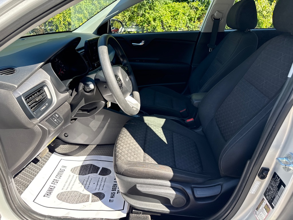 Photo 5 of this KIA RIO