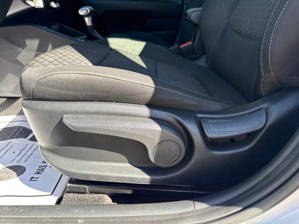 Photo 20 of this KIA RIO