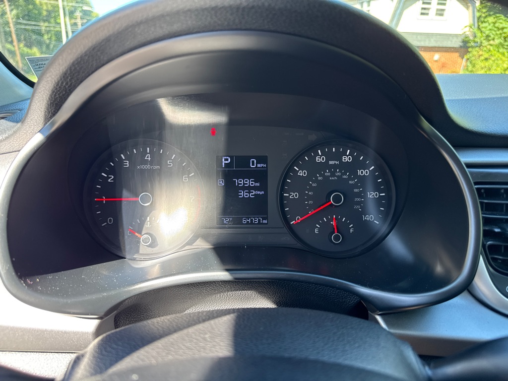 Photo 16 of this KIA RIO