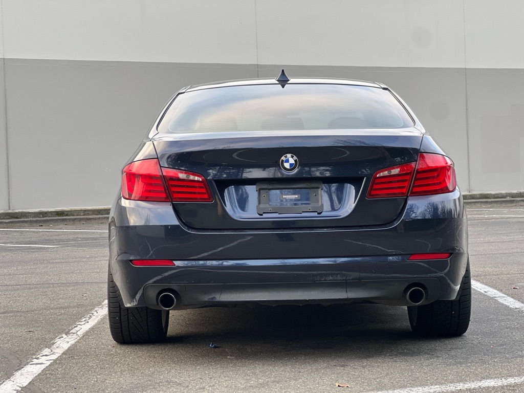 Photo 4 of this BMW 535