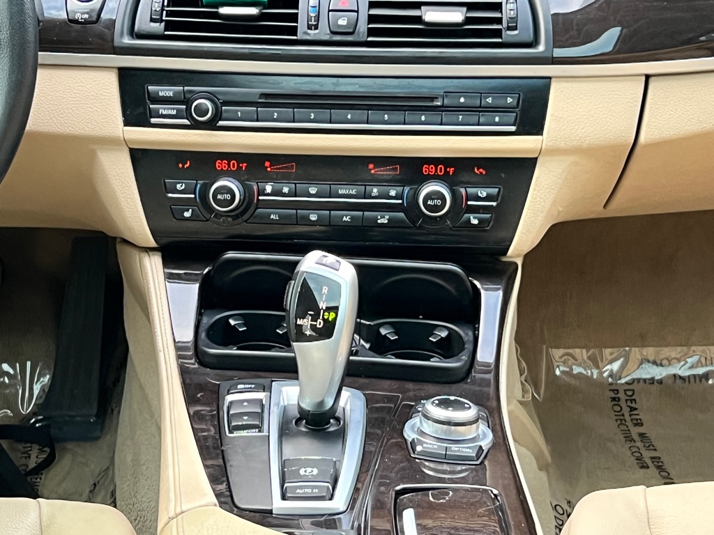 Photo 16 of this BMW 535