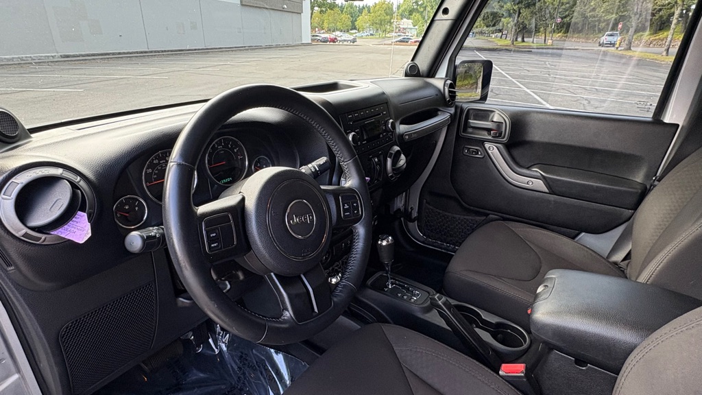 Photo 10 of this JEEP WRANGLER UNLIMI