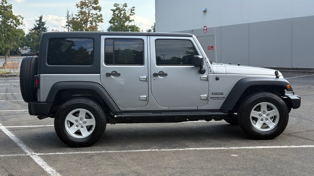 Photo 6 of this JEEP WRANGLER UNLIMI