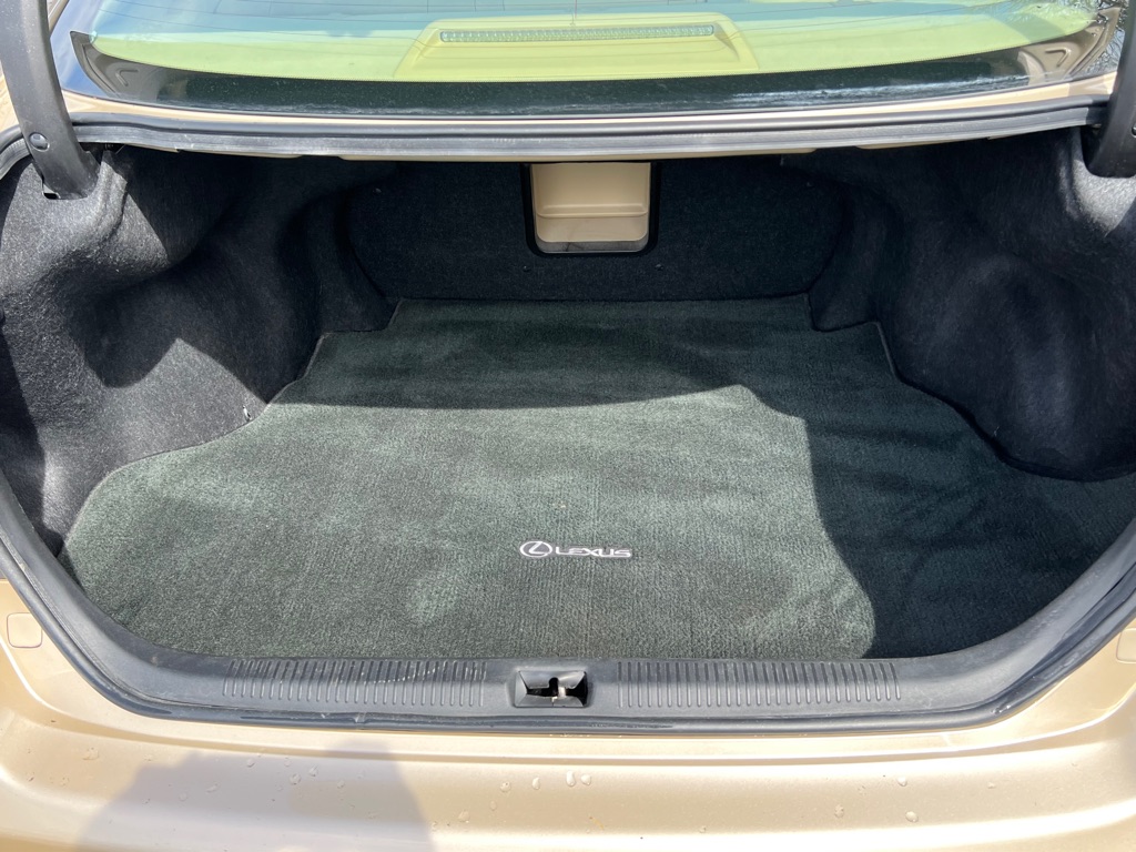 Photo 15 of this LEXUS ES