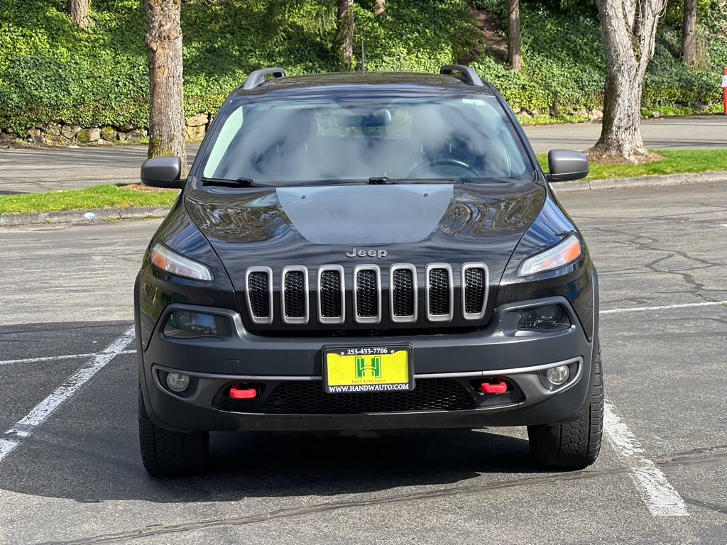 Photo 8 of this JEEP CHEROKEE