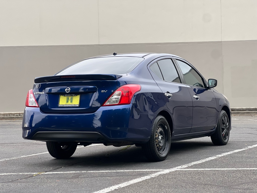 Photo 5 of this NISSAN VERSA