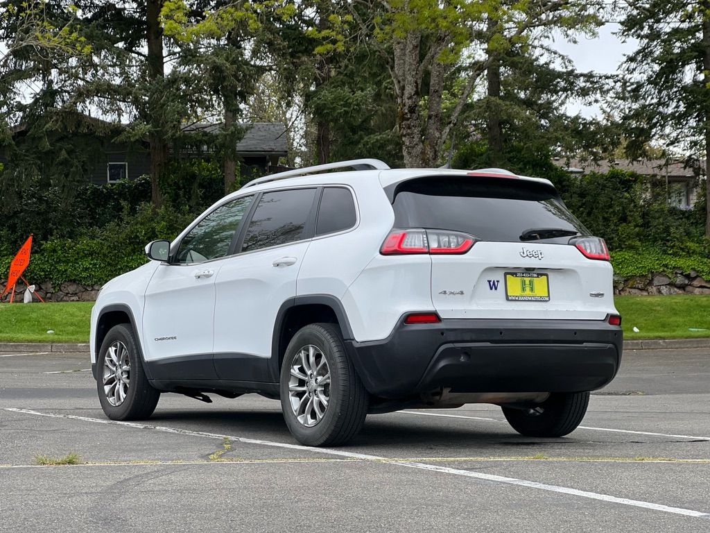 Photo 21 of this JEEP CHEROKEE