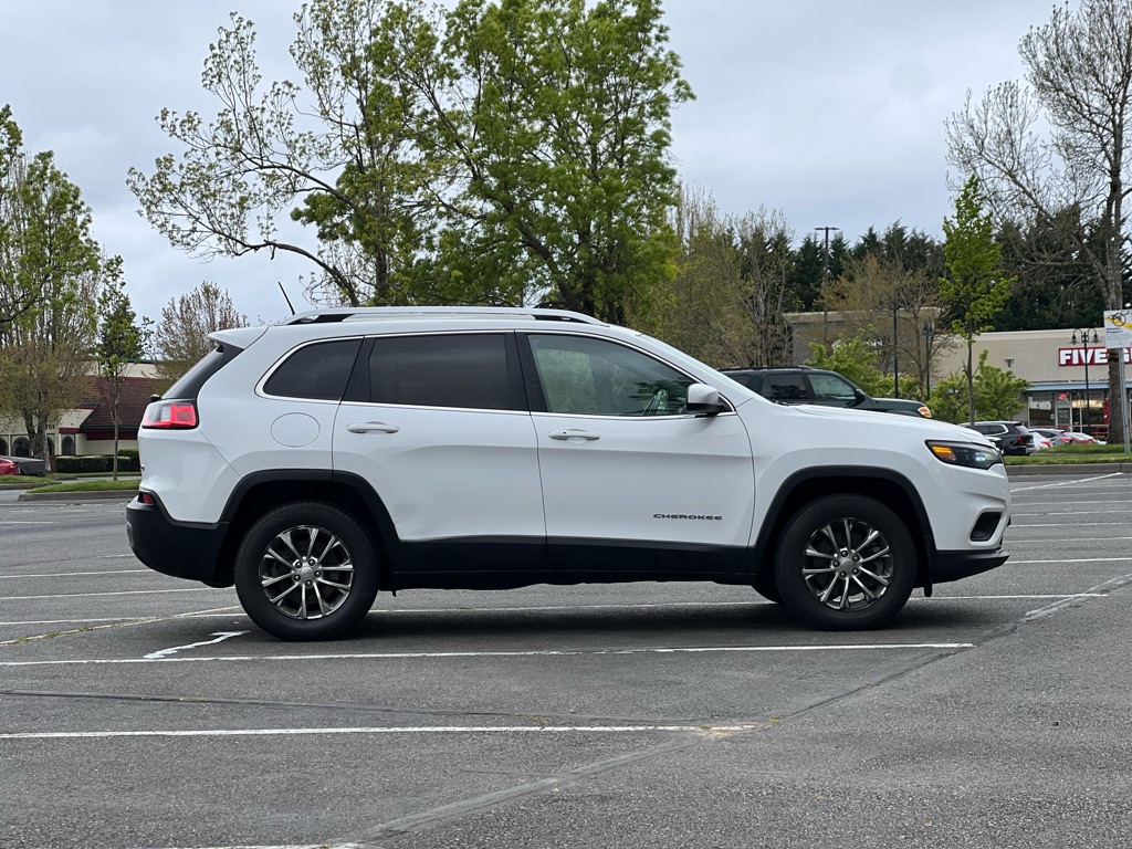 Photo 6 of this JEEP CHEROKEE