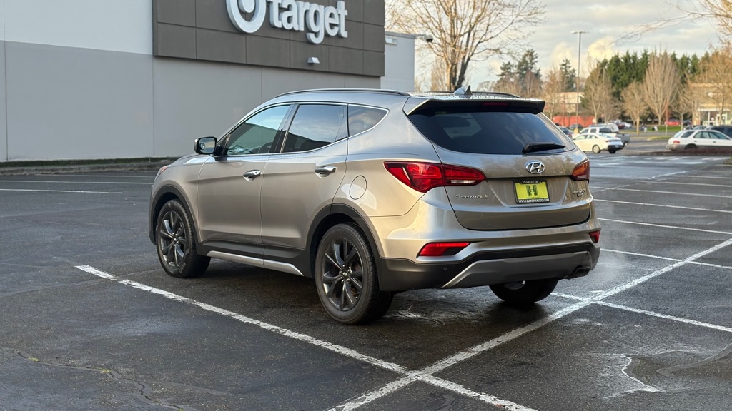 Photo 3 of this HYUNDAI SANTA FE SPORT