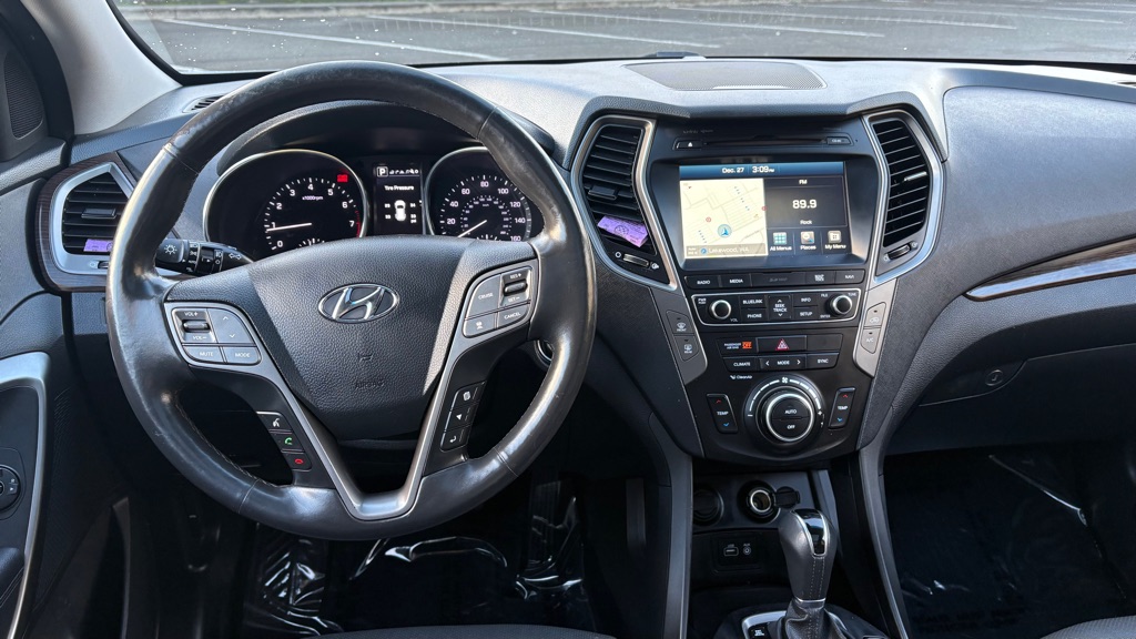 Photo 11 of this HYUNDAI SANTA FE SPORT