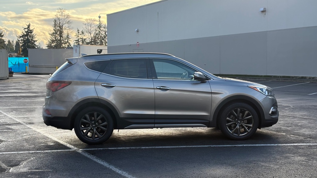 Photo 6 of this HYUNDAI SANTA FE SPORT