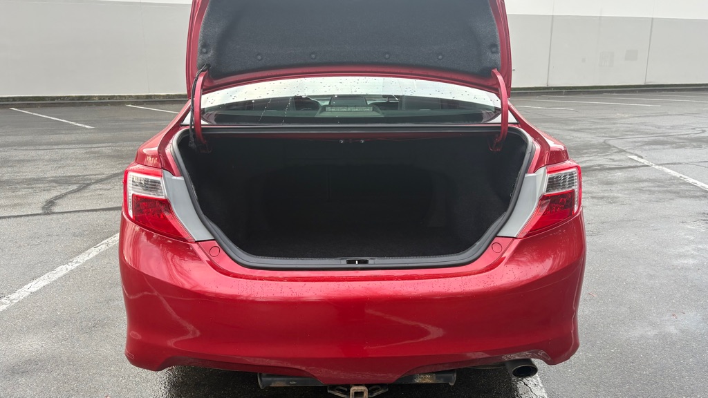 Photo 15 of this TOYOTA CAMRY