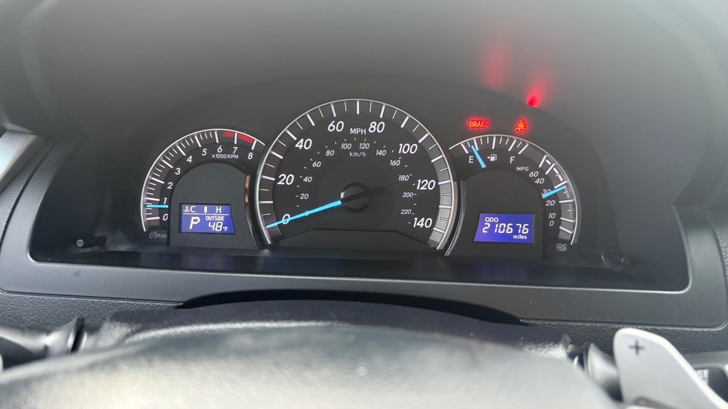 Photo 13 of this TOYOTA CAMRY