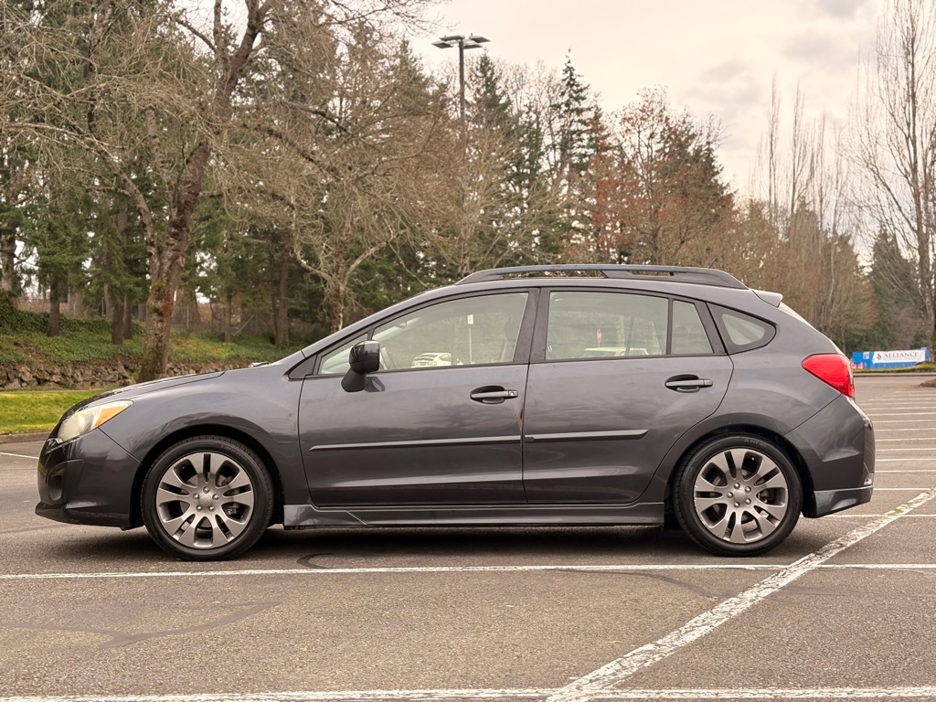 Photo 2 of this SUBARU IMPREZA