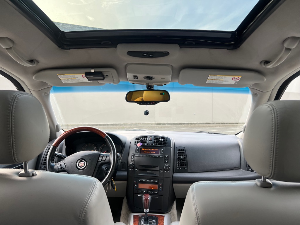 Photo 11 of this CADILLAC SRX