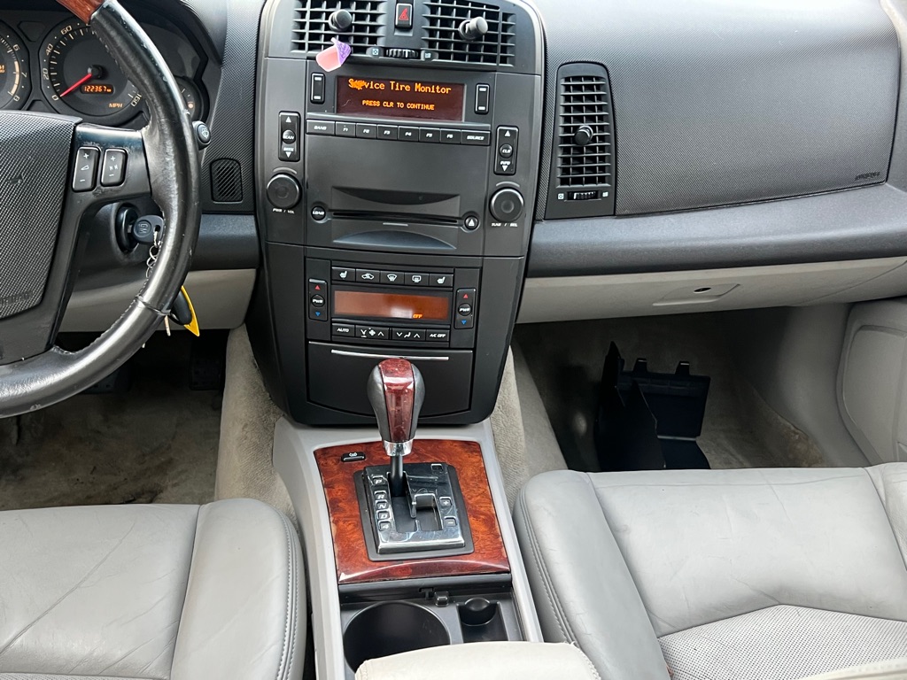 Photo 14 of this CADILLAC SRX