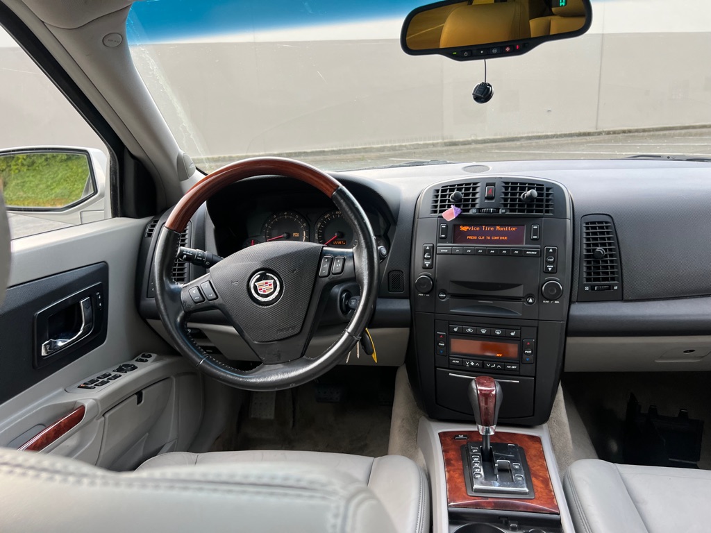 Photo 12 of this CADILLAC SRX