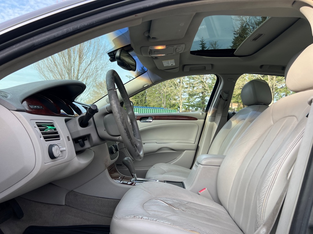 Photo 9 of this BUICK LUCERNE