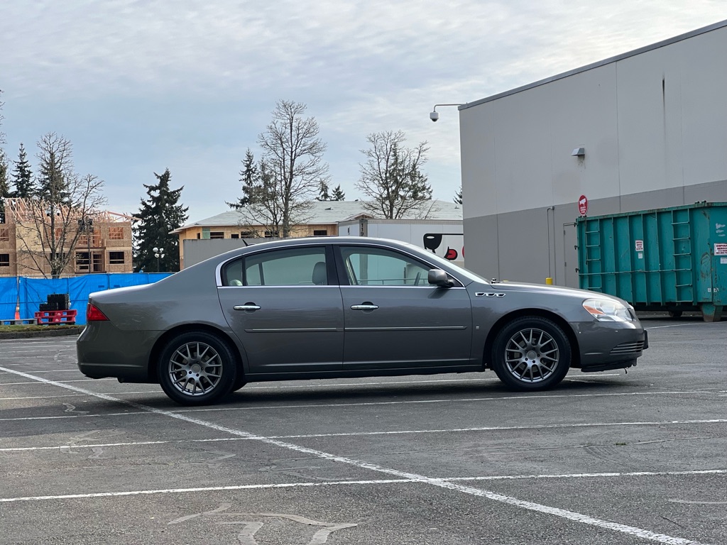 Photo 6 of this BUICK LUCERNE