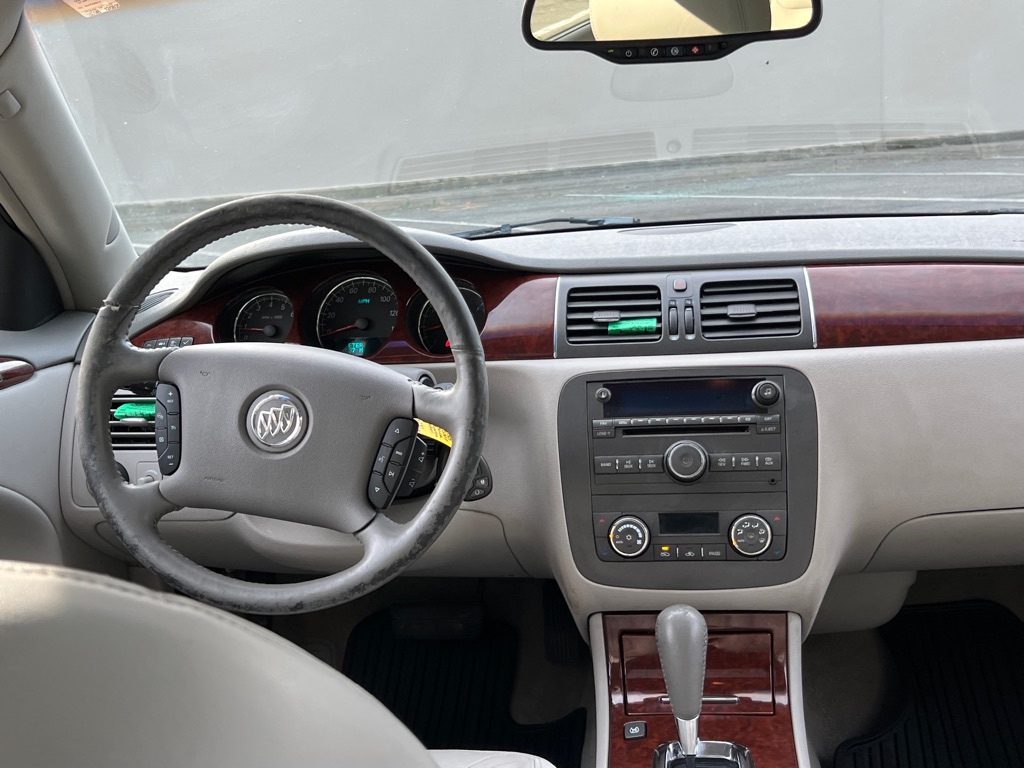 Photo 12 of this BUICK LUCERNE