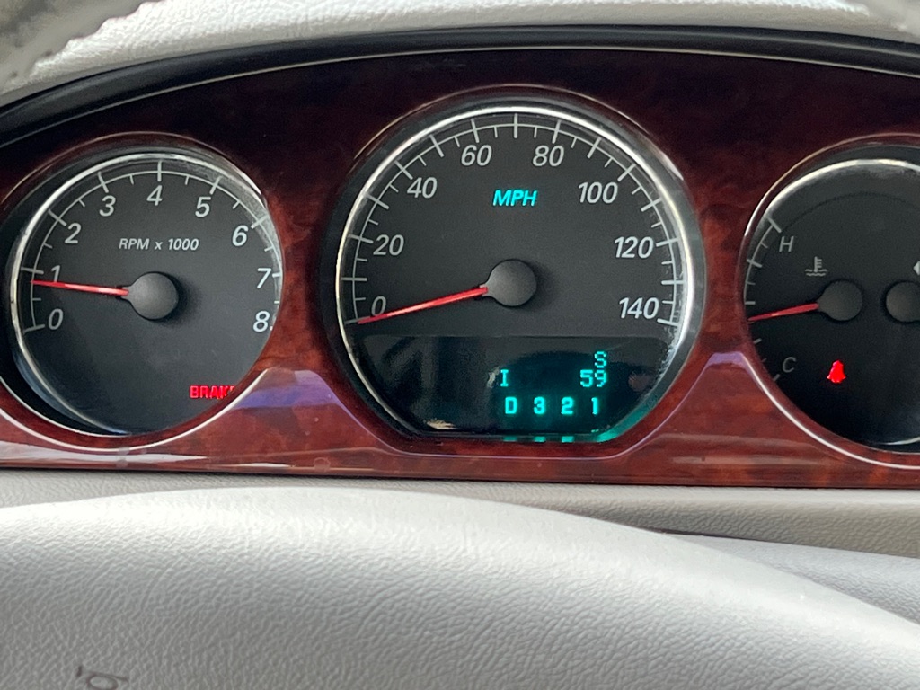 Photo 13 of this BUICK LUCERNE