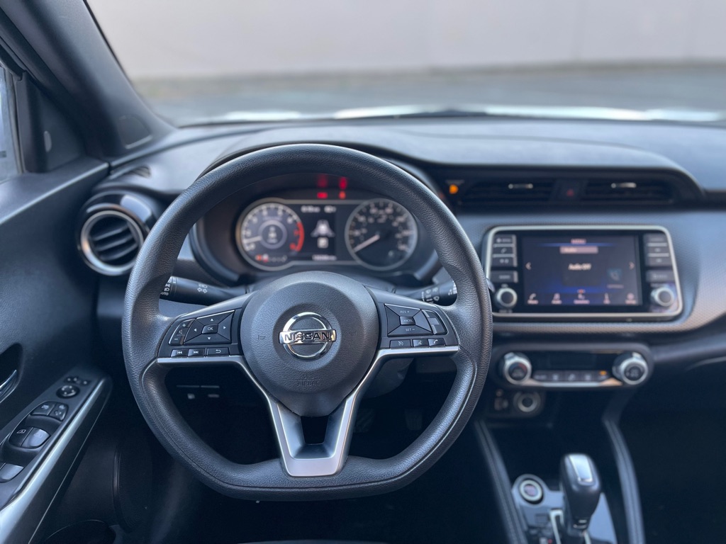 Photo 10 of this NISSAN KICKS