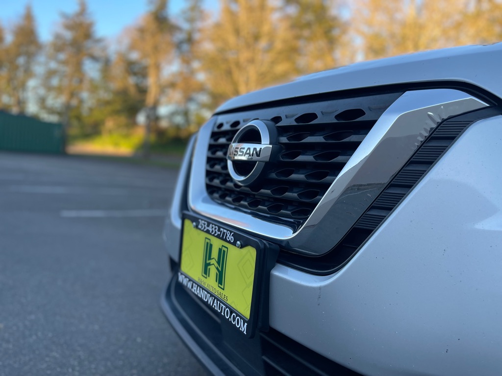 Photo 16 of this NISSAN KICKS