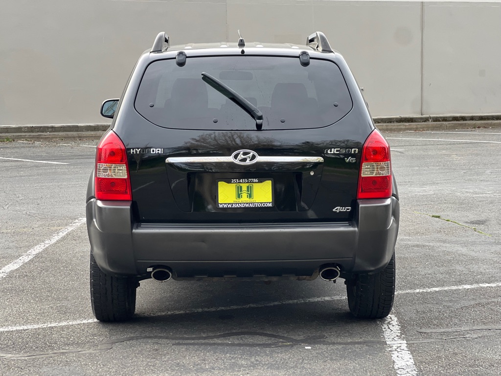 Photo 4 of this HYUNDAI TUCSON