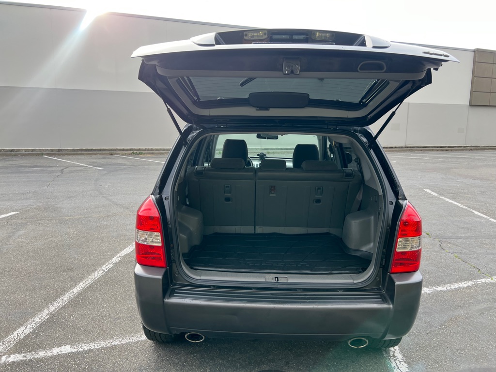 Photo 16 of this HYUNDAI TUCSON