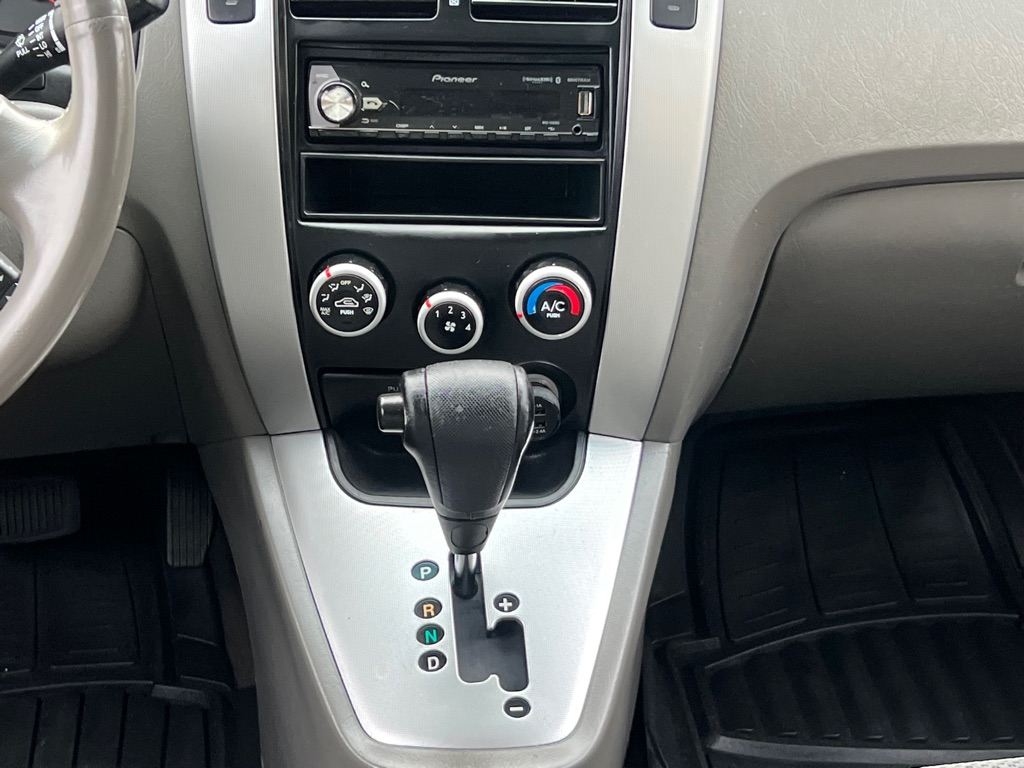 Photo 14 of this HYUNDAI TUCSON