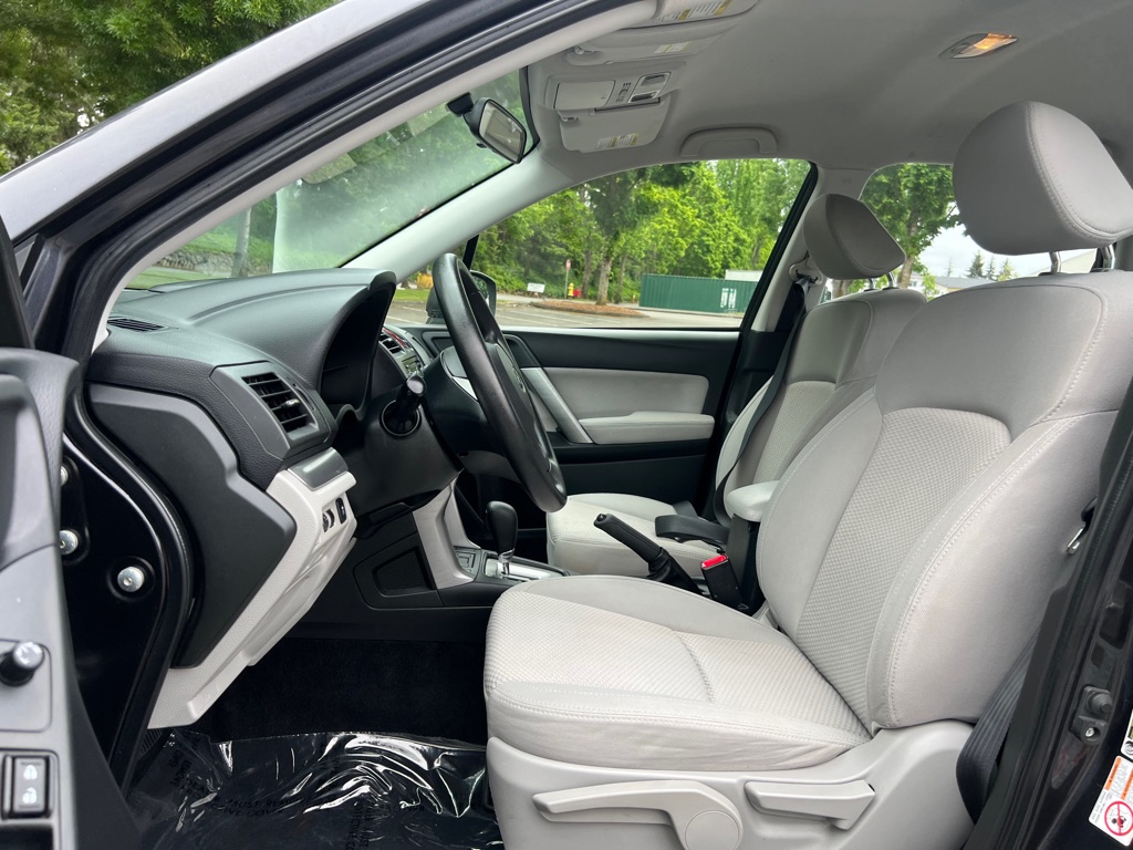 Photo 8 of this SUBARU FORESTER