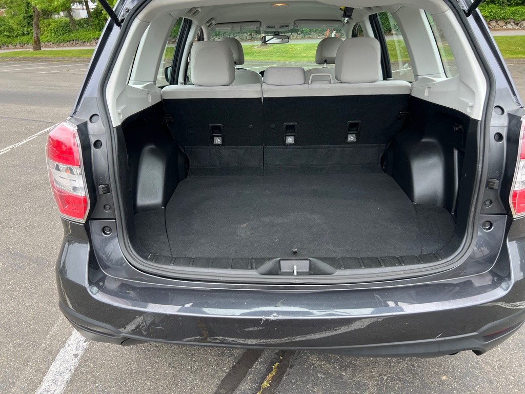 Photo 15 of this SUBARU FORESTER