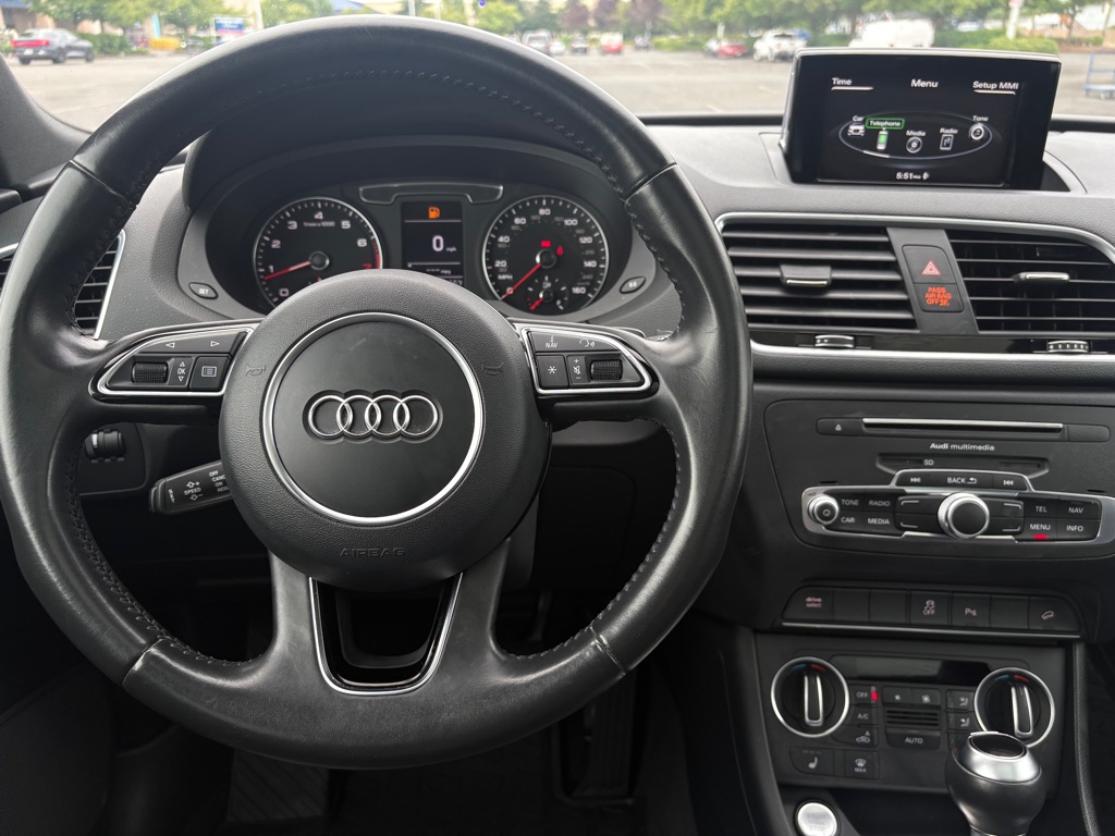 Photo 12 of this AUDI Q3