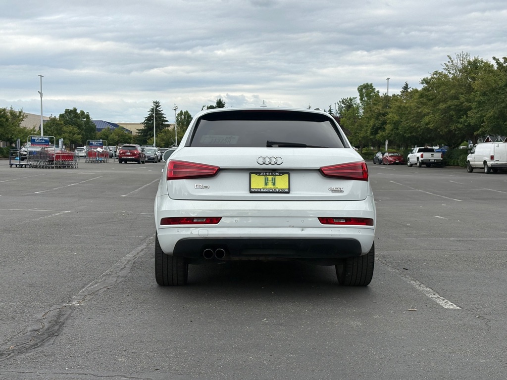 Photo 4 of this AUDI Q3