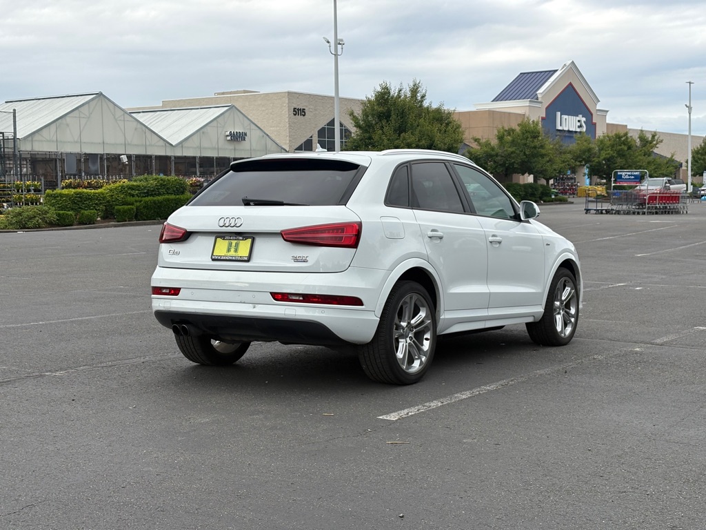 Photo 5 of this AUDI Q3