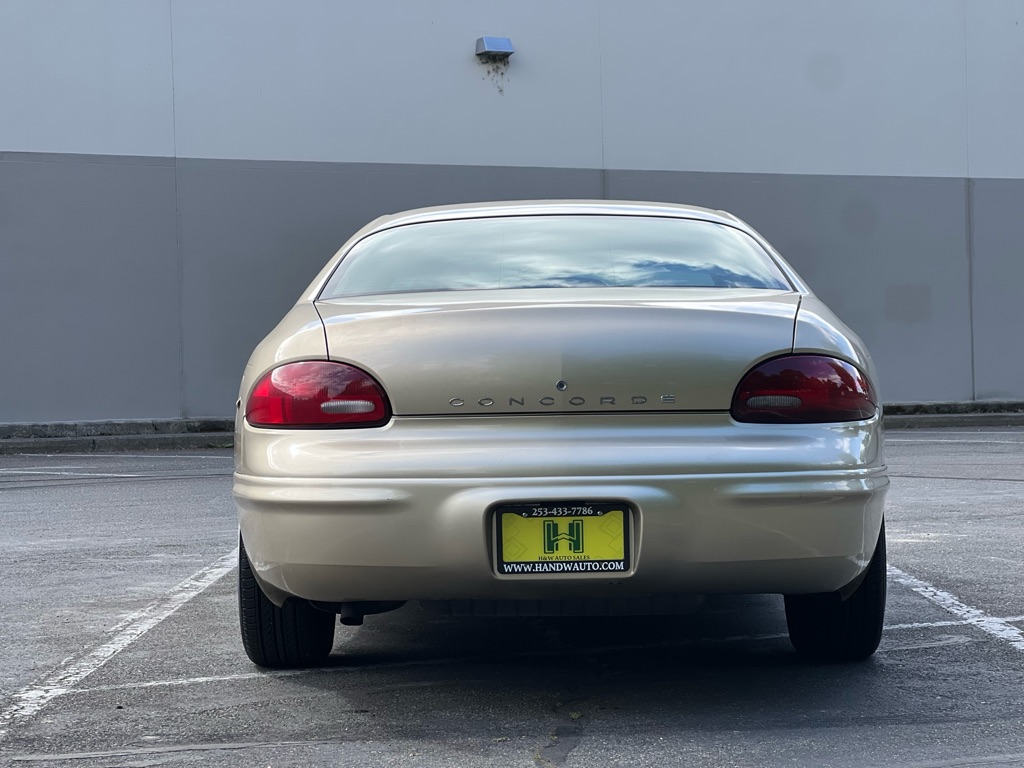 Photo 4 of this CHRYSLER CONCORDE