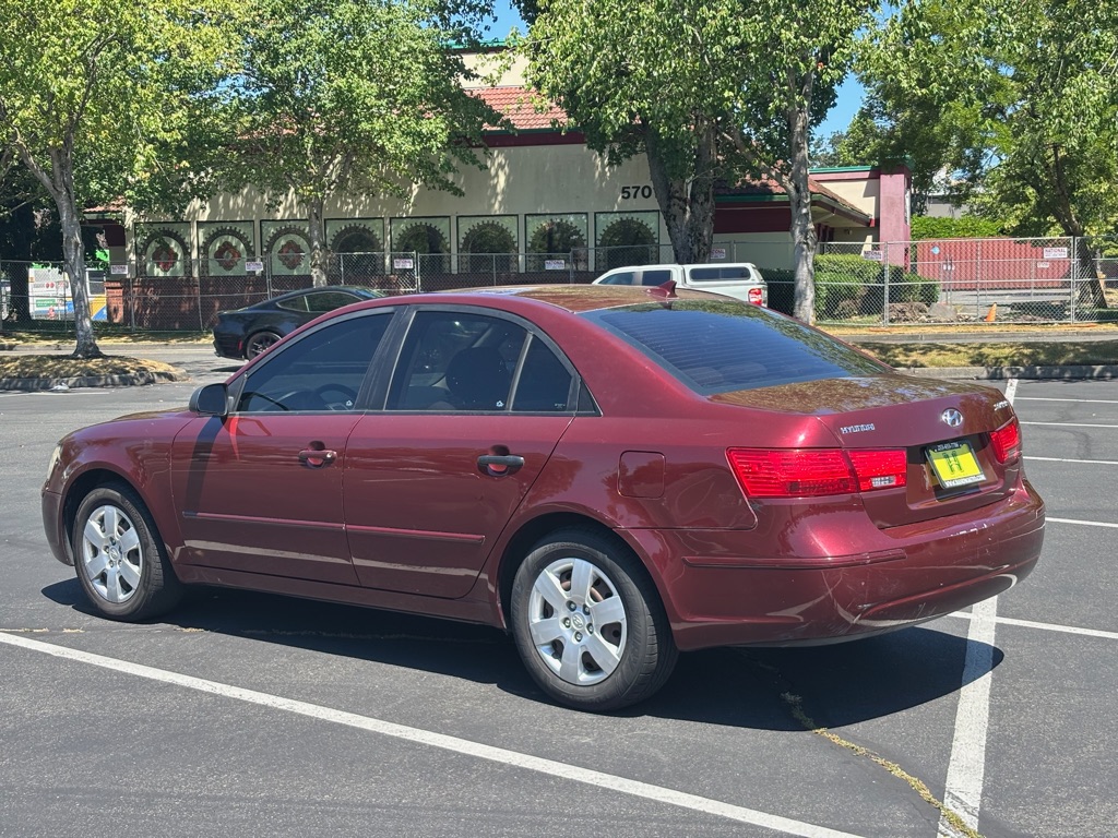 Photo 3 of this HYUNDAI SONATA