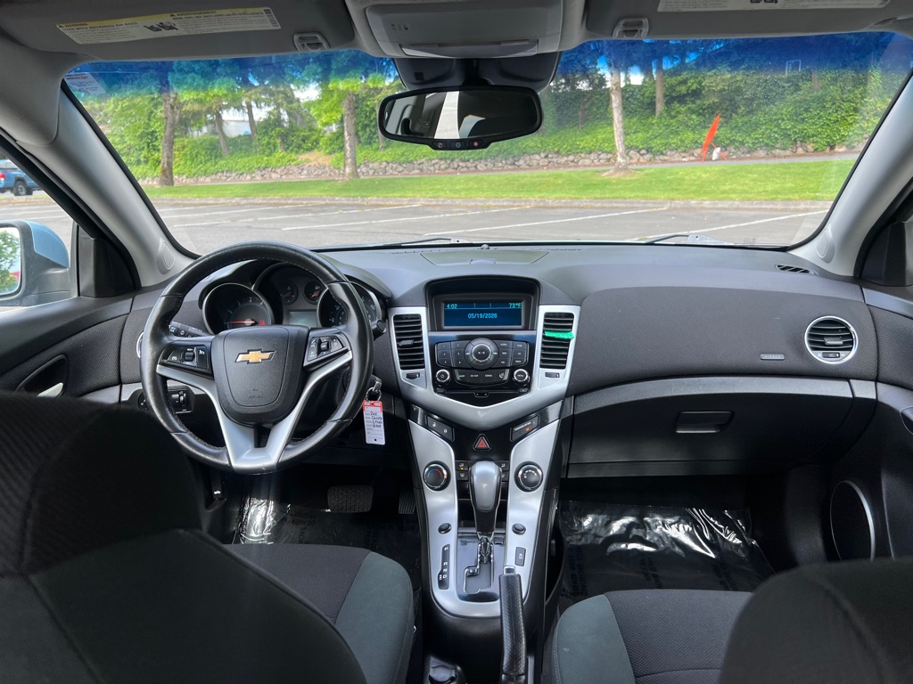 Photo 11 of this CHEVROLET CRUZE