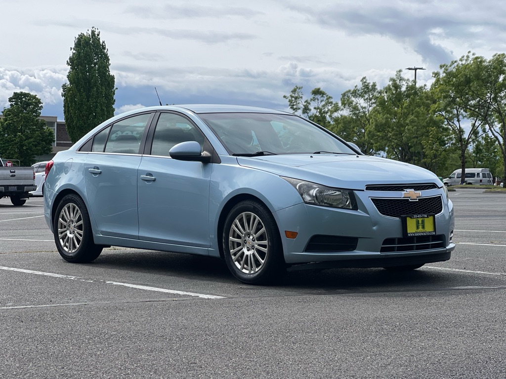 Photo 7 of this CHEVROLET CRUZE