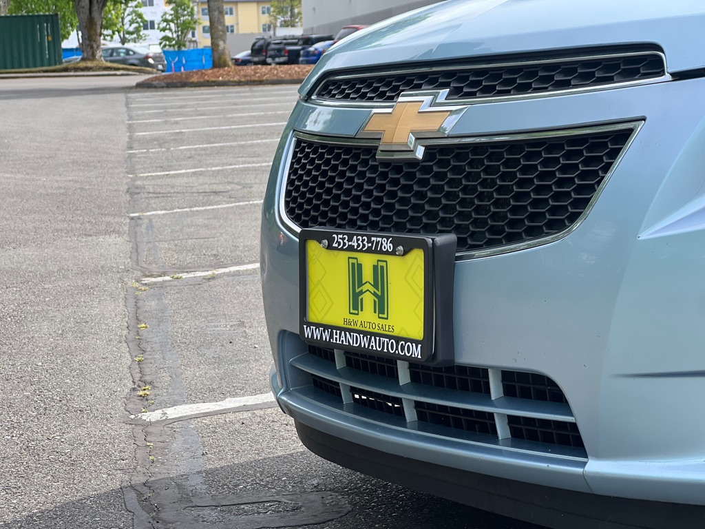 Photo 19 of this CHEVROLET CRUZE