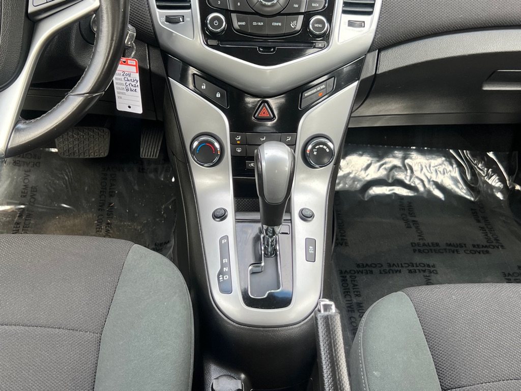 Photo 14 of this CHEVROLET CRUZE