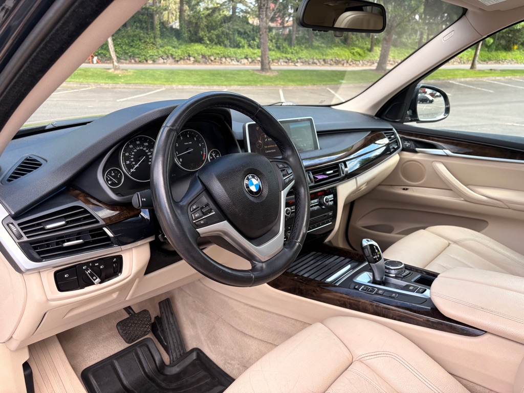 Photo 10 of this BMW X5