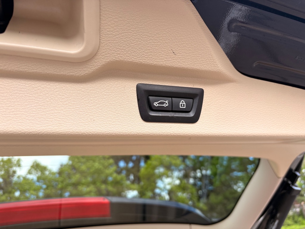 Photo 19 of this BMW X5