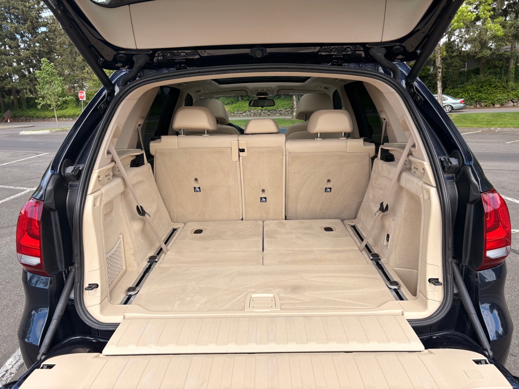 Photo 18 of this BMW X5