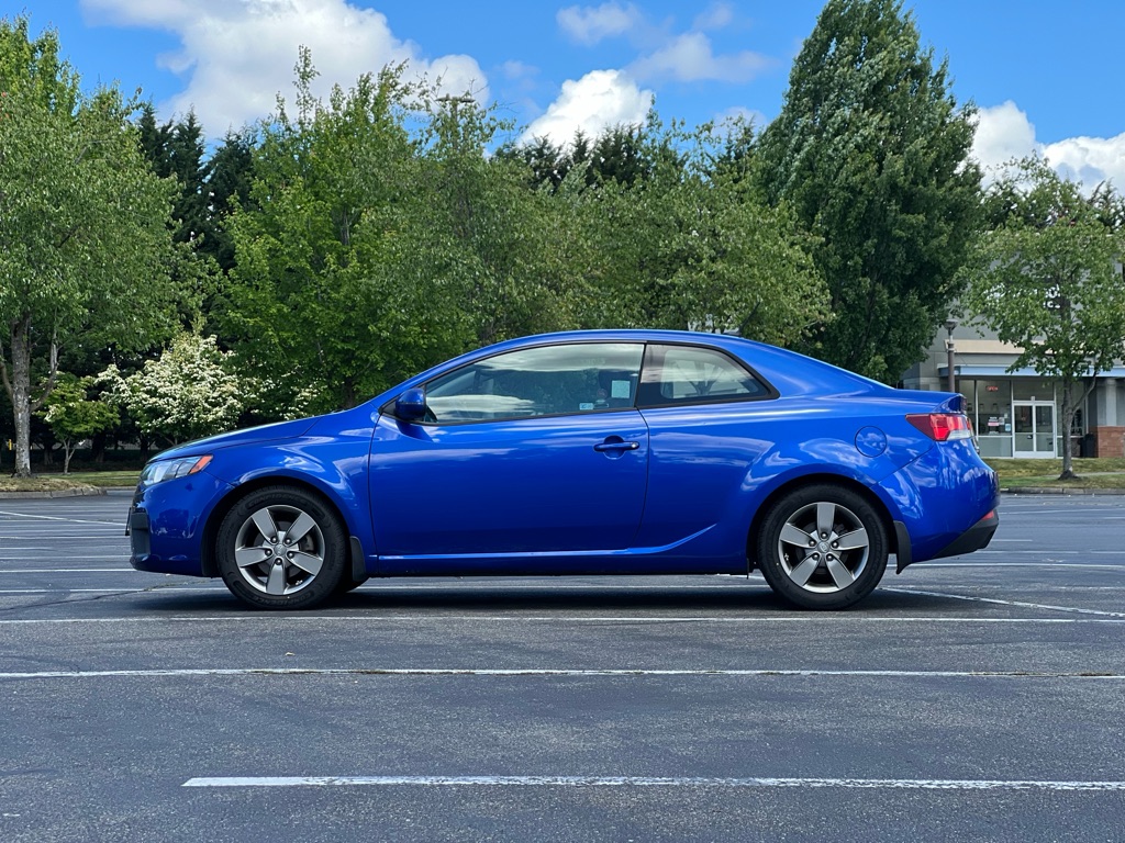 Photo 2 of this KIA FORTE