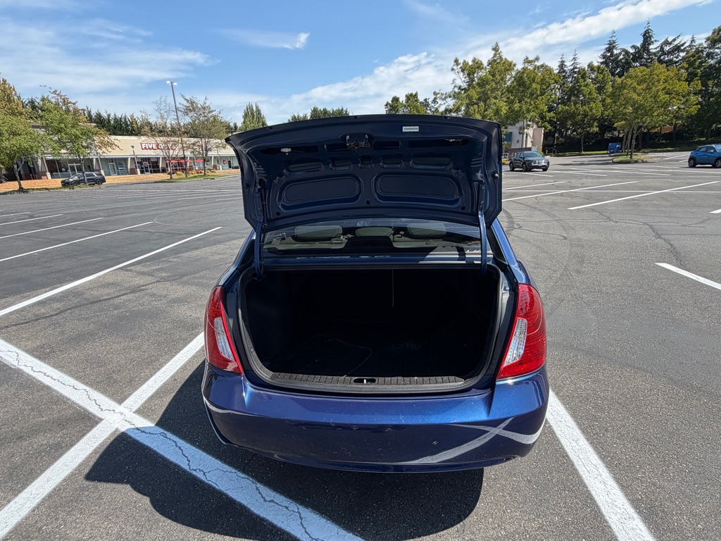 Photo 15 of this HYUNDAI ACCENT