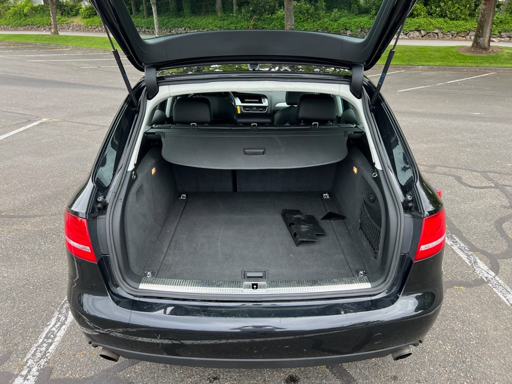 Photo 17 of this AUDI A4