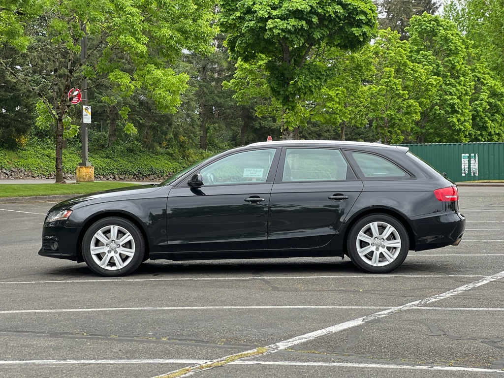 Photo 2 of this AUDI A4